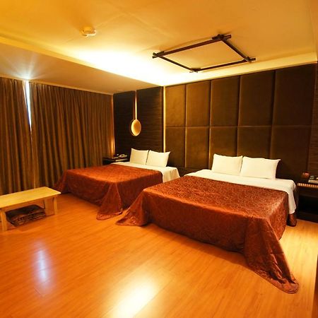 Beverly Garden Motel Chiayi Exterior foto