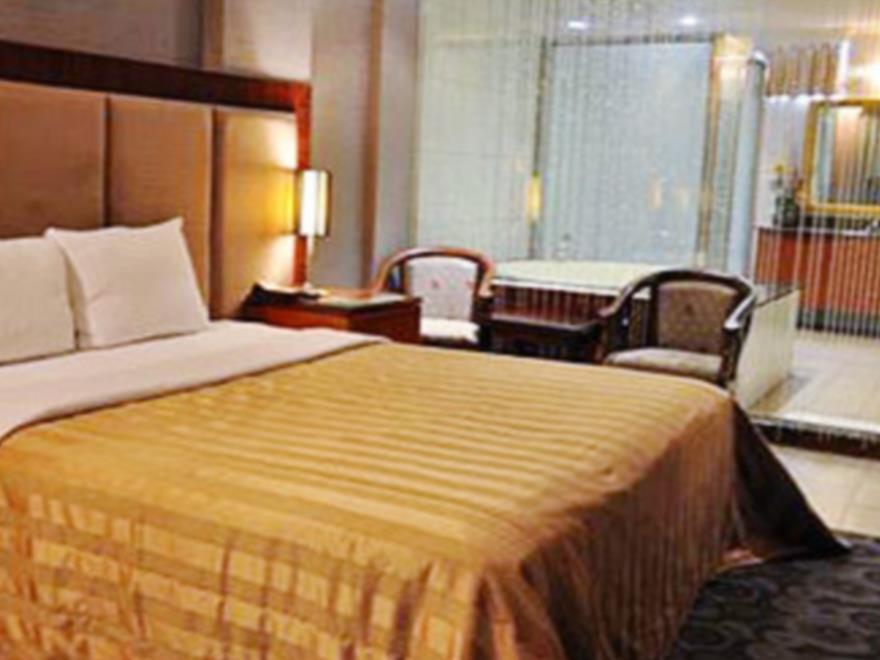 Beverly Garden Motel Chiayi Exterior foto