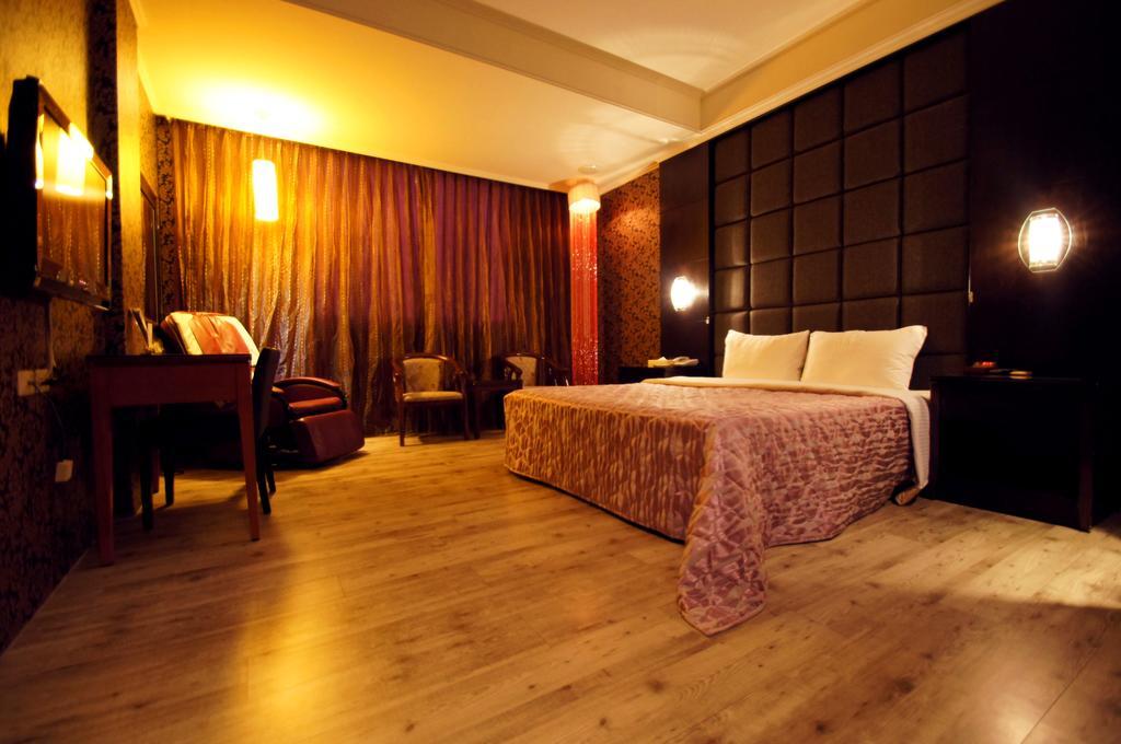 Beverly Garden Motel Chiayi Exterior foto
