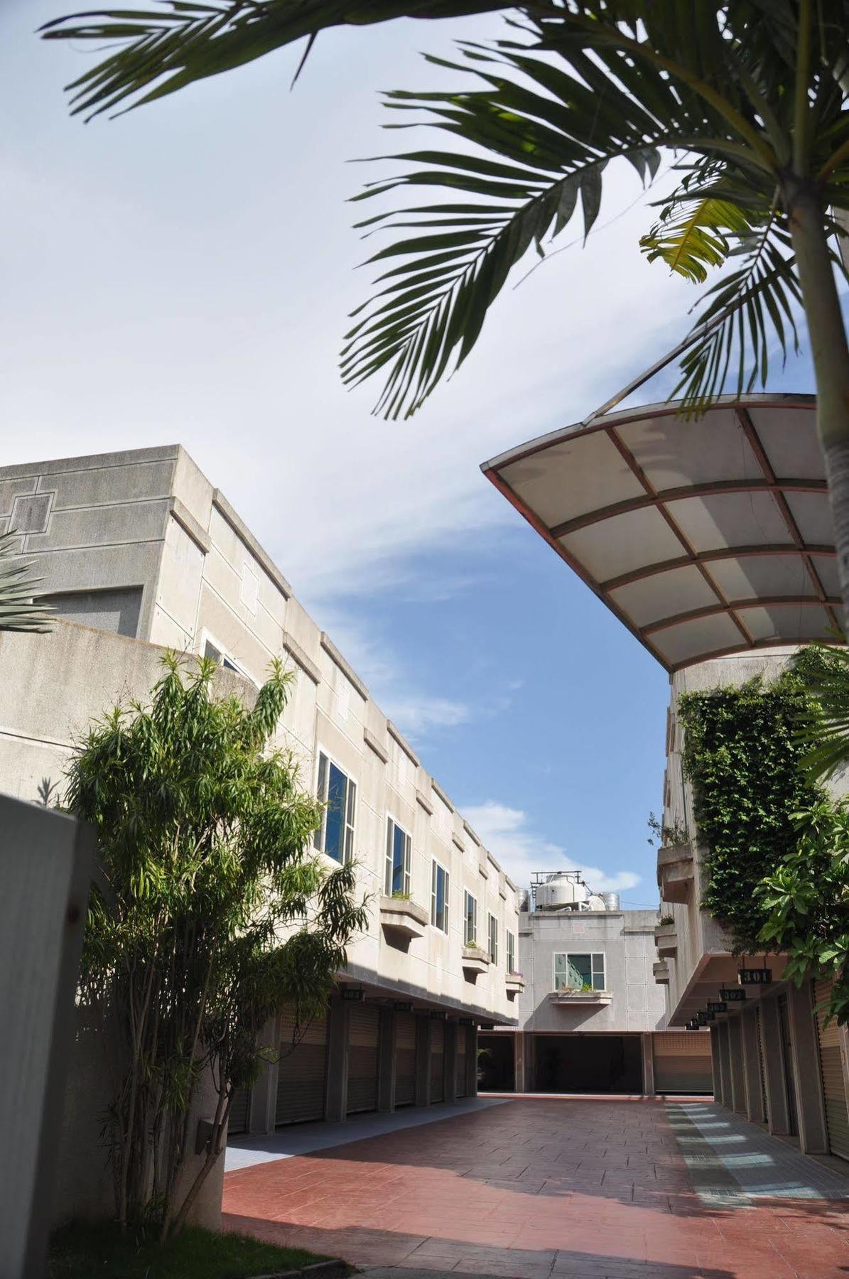 Beverly Garden Motel Chiayi Exterior foto